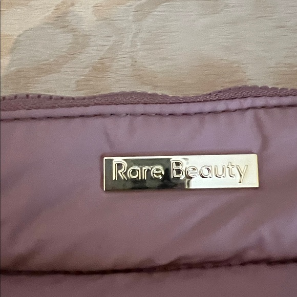 RARE BEAUTY MAKEUP BAG - Picture 3 of 5